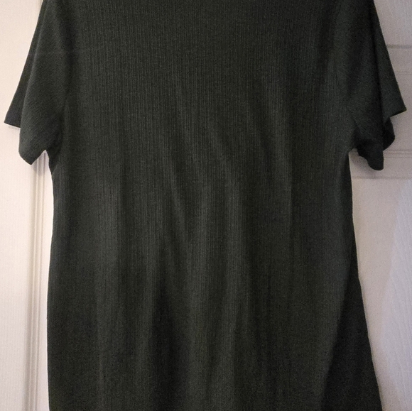 Old Navy V-Neck Top - Picture 6 of 6